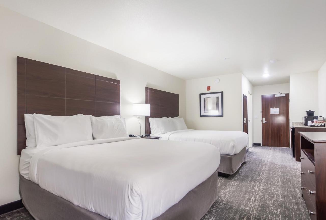 Cobblestone Inn & Suites-Fremont Eksteriør billede