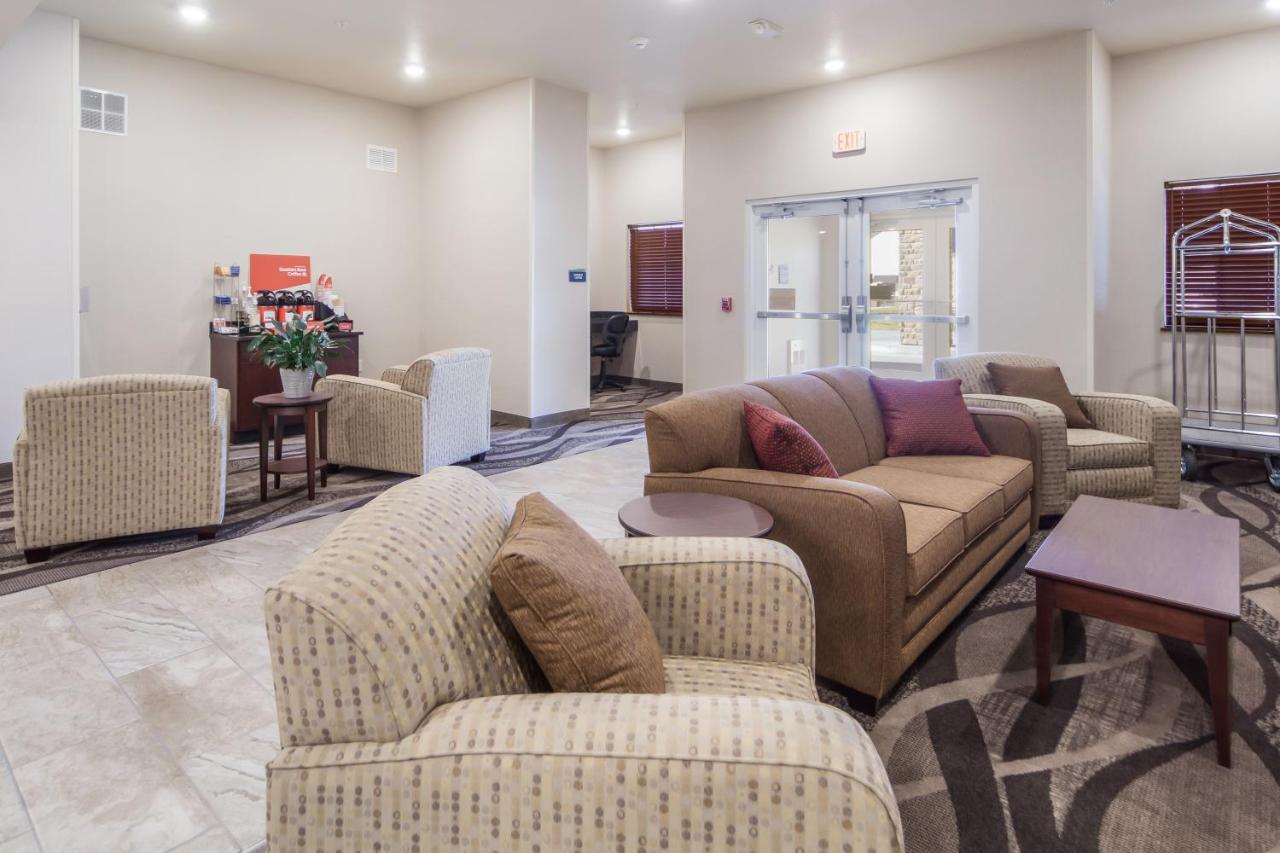 Cobblestone Inn & Suites-Fremont Eksteriør billede