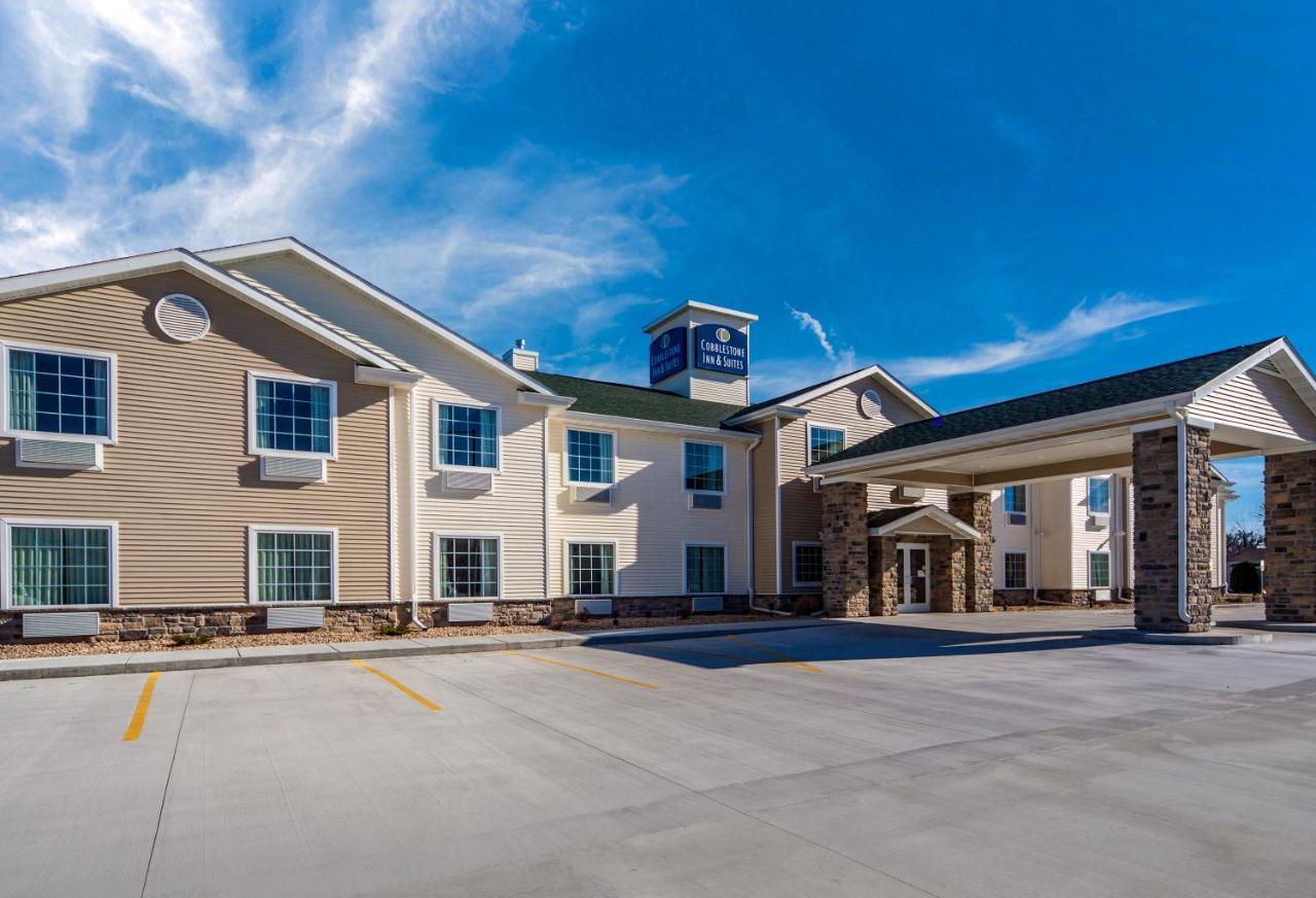 Cobblestone Inn & Suites-Fremont Eksteriør billede